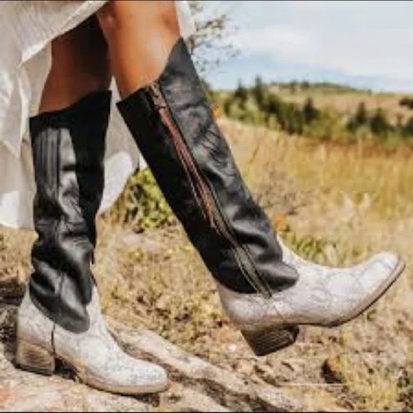 Freebird By Steven Whisper Tall Boots  In Black Snake - Picture 2 of 16